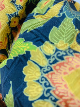 画像をギャラリービューアに読み込む, 唐花模様【タックラップスカート】