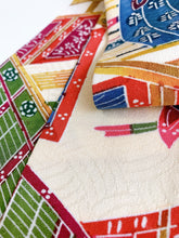 画像をギャラリービューアに読み込む, 屋敷琵琶に琴平安貴族模様【短】