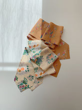 画像をギャラリービューアに読み込む, 扇に蝶花模様【長】