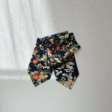 画像をギャラリービューアに読み込む, 松竹梅に草花金線模様【長】