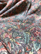 画像をギャラリービューアに読み込む, 花更紗模様【ギャザーラップスカート】