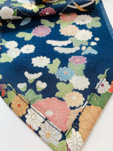 画像をギャラリービューアに読み込む, 松竹梅に草花金線模様【長】