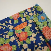 画像をギャラリービューアに読み込む, 椿に小梅模様【タックラップスカート】