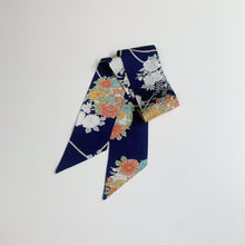画像をギャラリービューアに読み込む, 花丸紋に古典草模様【短】