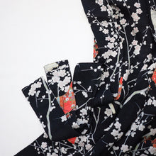 画像をギャラリービューアに読み込む, 破れ地紙に屋敷楓枝梅模様【ギャザーラップスカート】