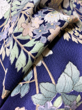 画像をギャラリービューアに読み込む, 唐草洋花暈し模様【タックラップスカート】