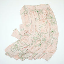 画像をギャラリービューアに読み込む, 絞り菊模様【ギャザーラップスカート】