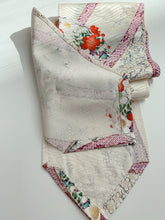 画像をギャラリービューアに読み込む, 枝梅・熨斗・丸に古典草花模様波地紋【長】