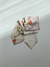 画像をギャラリービューアに読み込む, 枝梅・熨斗・丸に古典草花模様波地紋【長】