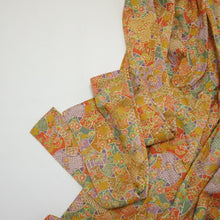画像をギャラリービューアに読み込む, 幾何学取りに古典草花模様【ギャザーラップスカート】