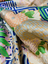 画像をギャラリービューアに読み込む, 青海波牡丹菊・藤模様【タックラップスカート】