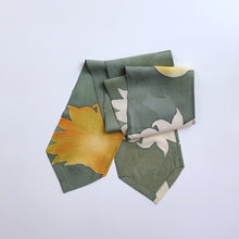 画像をギャラリービューアに読み込む, 地紋入暈しに大輪花模様【長】