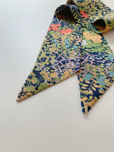 画像をギャラリービューアに読み込む, 草花模様総地紋【短より短】