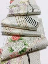 画像をギャラリービューアに読み込む, 紗綾形地紋に春秋草花模様【タックラップスカート】