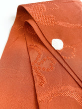 画像をギャラリービューアに読み込む, 枝梅地紋に花散らし模様【短】