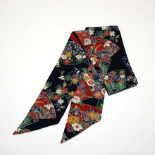 画像をギャラリービューアに読み込む, 地紙に草花模様【短】