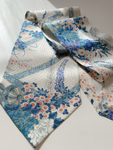 画像をギャラリービューアに読み込む, 花車に梅菊牡丹模様【長】