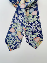 画像をギャラリービューアに読み込む, 菊尽くし【長】