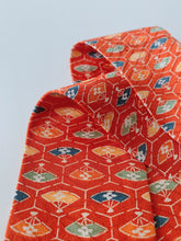 画像をギャラリービューアに読み込む, 亀甲に扇模様総地紋【短】