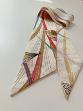 画像をギャラリービューアに読み込む, 金通し桧扇牡丹菊草模様【短より短】