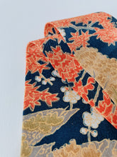 画像をギャラリービューアに読み込む, 屋敷に草花模様【短】