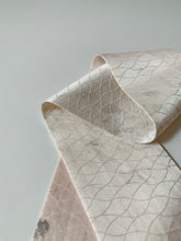 画像をギャラリービューアに読み込む, 暈し幾何学模様【短より短】