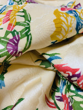 画像をギャラリービューアに読み込む, 蝶に鹿花鳥模様【ギャザーラップスカート】