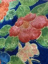 画像をギャラリービューアに読み込む, 椿に小梅模様【タックラップスカート】