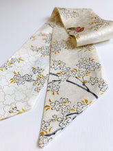 画像をギャラリービューアに読み込む, 桜に蝶模様花弁尽くし地紋【短】