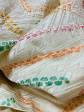 画像をギャラリービューアに読み込む, 幾何学模様【ギャザーラップスカート】