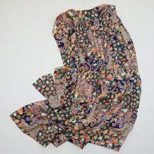 画像をギャラリービューアに読み込む, 古典模様花づくし流水地紋【ギャザーラップスカート】