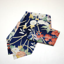 画像をギャラリービューアに読み込む, 菊梅牡丹大草模様【長】