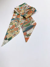 画像をギャラリービューアに読み込む, 色紙に花鳥古典模様②【短】