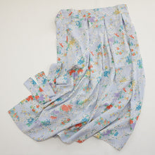 画像をギャラリービューアに読み込む, 梅に草花模様【タックラップスカート】