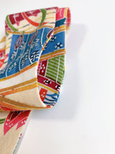 画像をギャラリービューアに読み込む, 屋敷琵琶に琴平安貴族模様【短】