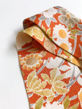 画像をギャラリービューアに読み込む, 草花模様①【短】