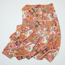 画像をギャラリービューアに読み込む, 斜め縞に亀甲楓梅菊尽くし模様【タックラップスカート】