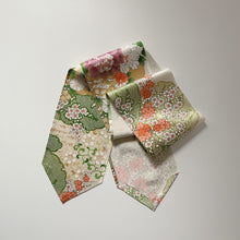 画像をギャラリービューアに読み込む, 雪輪に牡丹・枝梅・菊・楓模様【長】