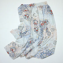 画像をギャラリービューアに読み込む, 斜め孔子に暈し花模様【ギャザーラップスカート】