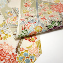 画像をギャラリービューアに読み込む, 屋敷に草花模様【長】