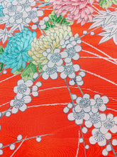 画像をギャラリービューアに読み込む, 牡丹・楓・梅・菊模様【タックラップスカート】