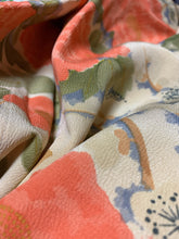 画像をギャラリービューアに読み込む, 暈し花模様【ギャザーラップスカート】