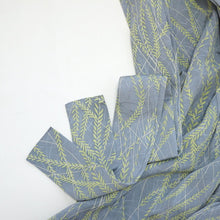 画像をギャラリービューアに読み込む, 葉蔓模様【ギャザーラップスカート】