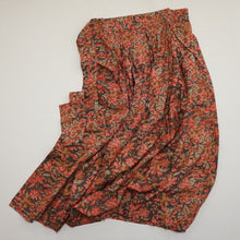 画像をギャラリービューアに読み込む, 枝花模様【タックラップスカート】