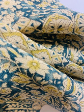 画像をギャラリービューアに読み込む, 絵画風古典模様【タックラップスカート】