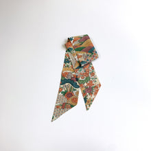 画像をギャラリービューアに読み込む, 色紙に花鳥古典模様③【短】