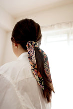 画像をギャラリービューアに読み込む, 古典模様花づくし流水地紋【短】