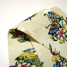 画像をギャラリービューアに読み込む, 蝶に鹿花鳥模様【短】