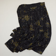 画像をギャラリービューアに読み込む, 雫散らし模様【タックラップスカート】