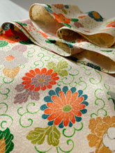 画像をギャラリービューアに読み込む, 牡丹唐草総地紋模様【長】